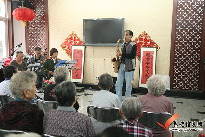 天津市軍人情藝術團走進南開區(qū)老年公寓慰問演出