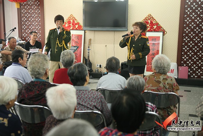 天津市軍人情藝術團走進南開區(qū)老年公寓慰問演出