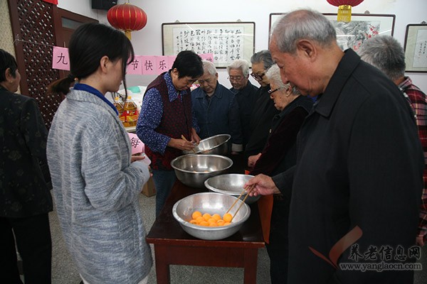 天津福星商標(biāo)專利代理有限重陽節(jié)慰問南開區(qū)老年公寓老人