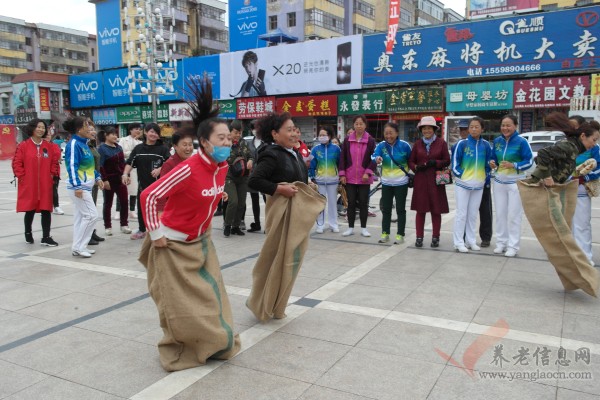 喜迎國慶、中秋“雙節(jié)”：扎蘭屯市文體嘉年華趣味活動(dòng)祝福祖國【組圖】