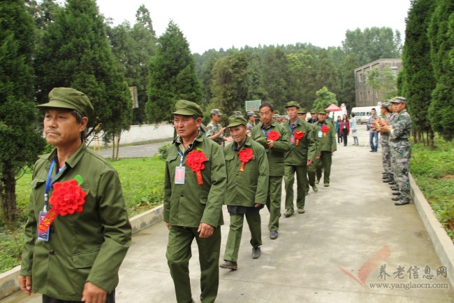 參觀畢節(jié)軍分區(qū)軍史館