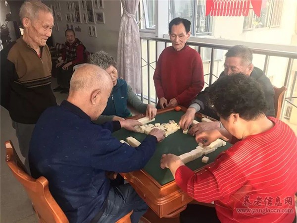 大年初六《趣味棋牌》