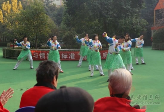 西安高新一中灃東中學暖冬行慰問活動圓滿舉行——三橋老年公寓