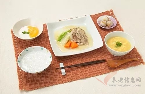 婷婷講介護(hù) | 飲食介護(hù)的環(huán)境準(zhǔn)備和自理長者的飲食守護(hù)