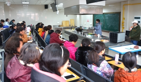 四川老年大學喜迎2019年新學期開學