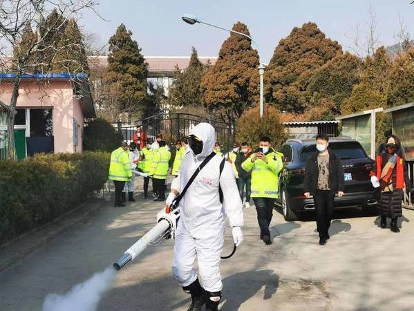 防控疫情，愛心消毒正在進行中——太原市源緣圓老年公寓