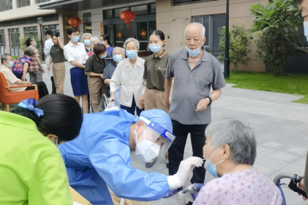 封閉防疫紀(jì)實(shí) | 對待疫情不松懈，眾人防疫暖人心