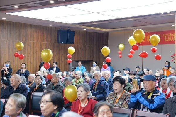 全國敬老月！康乃馨養(yǎng)老舉辦重陽節(jié)活動暨第八屆紅歌大賽