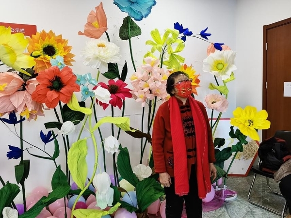 正式開始“繁花繽紛，巧手展四季”月壇街道花藝展活動(dòng)