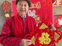 悠然亭頤養(yǎng)中心長者錄 笑看風(fēng)云淡，一起看90歲“時(shí)髦”爺爺?shù)耐ㄍ刚軐W(xué)