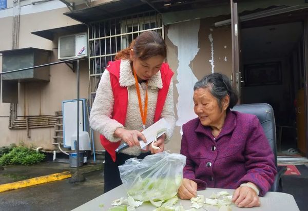 家庭照護(hù)者的福音：善孝堂養(yǎng)老提供全方位社會(huì)支持！