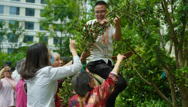 泰康之家·渝園：一周年慶典，360余位長(zhǎng)輩的享老選擇與健康呵護(hù)