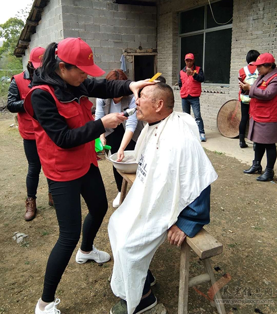 太湖彌陀鎮(zhèn)舉行“志愿者團(tuán)隊(duì)”成立儀式暨開展愛心志愿服務(wù)活動